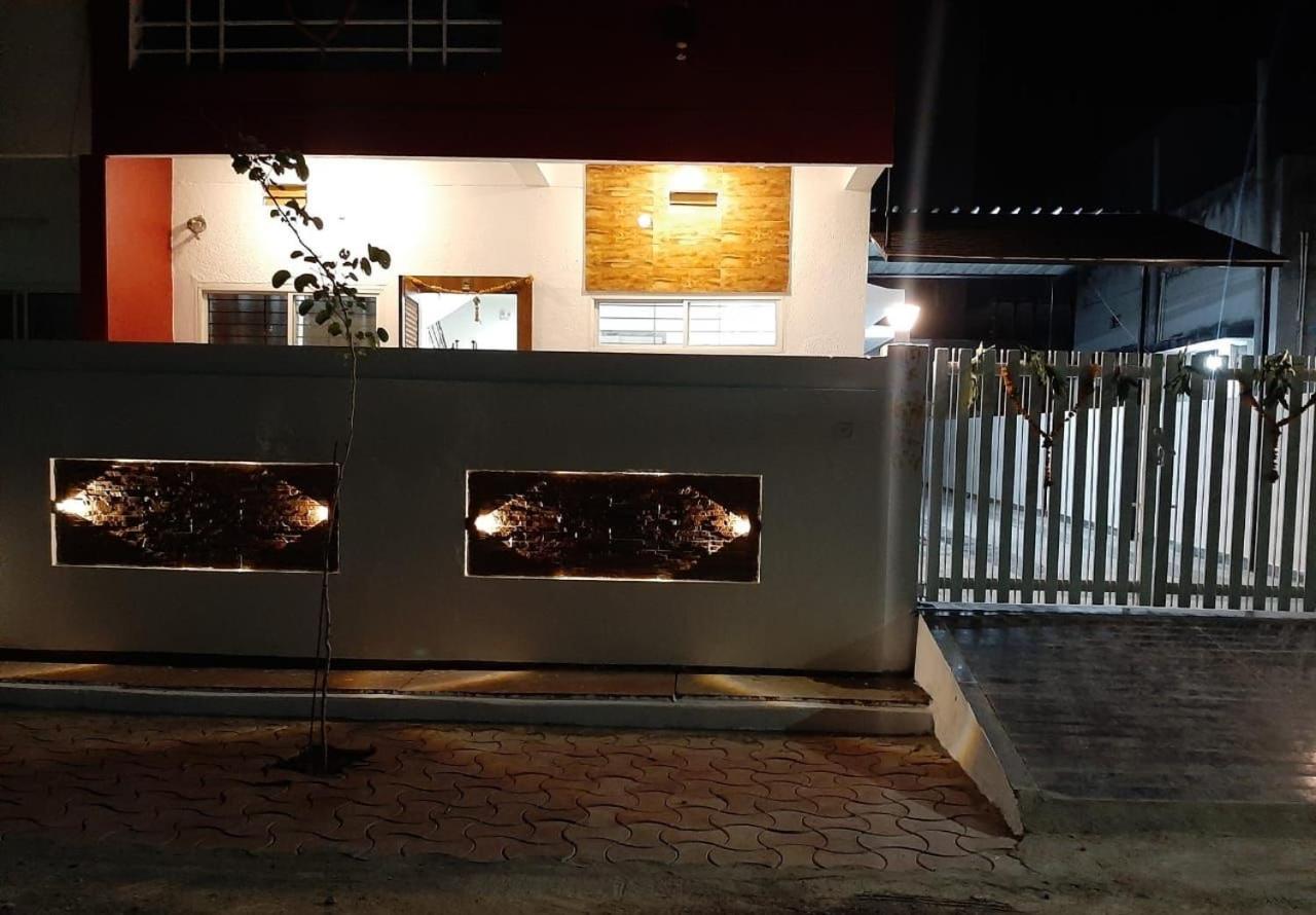 Mahadev Mansion Villa อุจเจน ภายนอก รูปภาพ