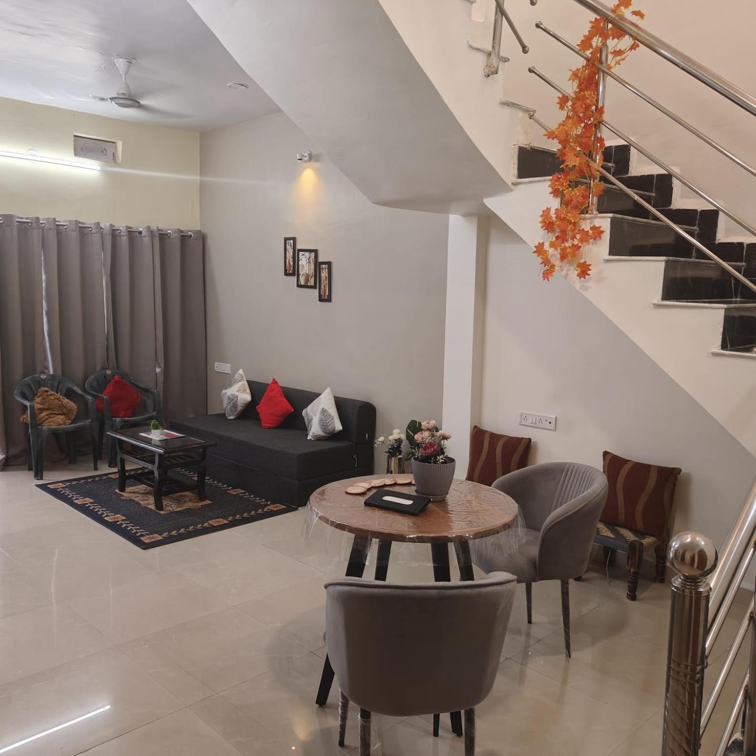 Mahadev Mansion Villa อุจเจน ภายนอก รูปภาพ